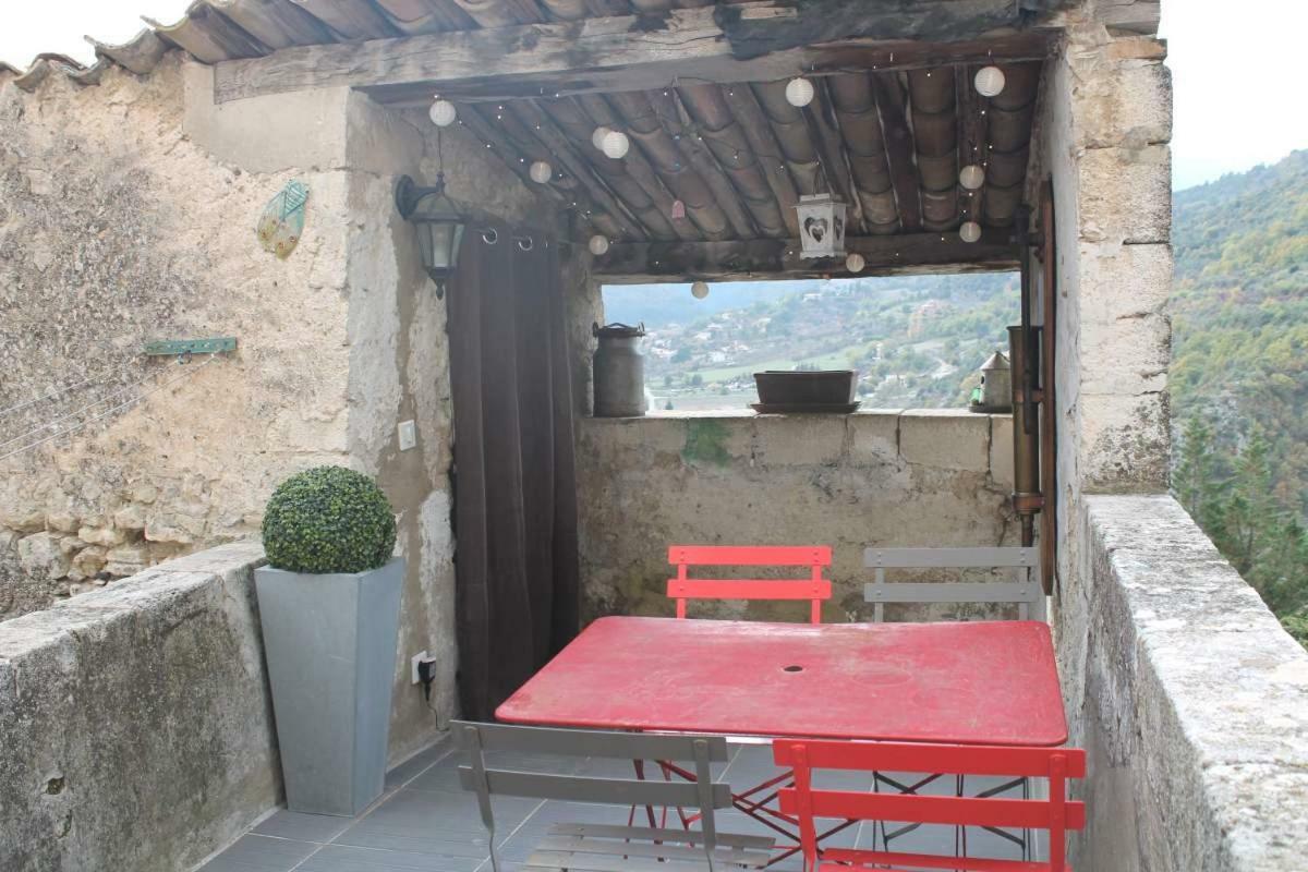 Les Calades Du Ventoux Apartment Montbrun-les-Bains Luaran gambar